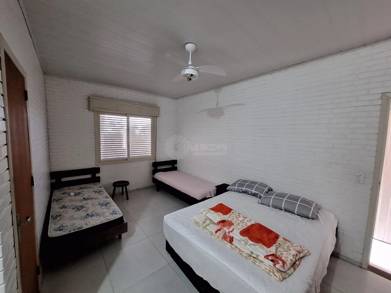ATLANTIDA, casa próximo do mar  terreno de 600m²: 9ª foto da galeria de imagens do imóvel