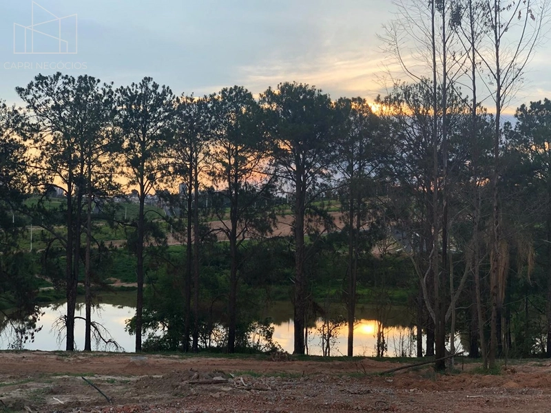 Terreno de 415m² com fundo para o lago no Cond Casa do Lago, : 6ª foto da galeria de imagens do imóvel