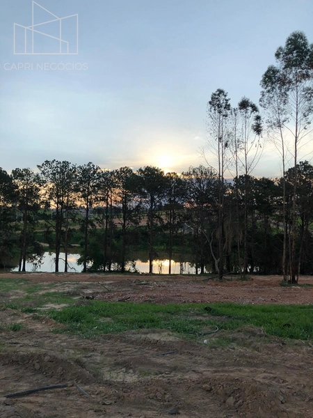 Terreno de 415m² com fundo para o lago no Cond Casa do Lago, : 2ª foto da galeria de imagens do imóvel