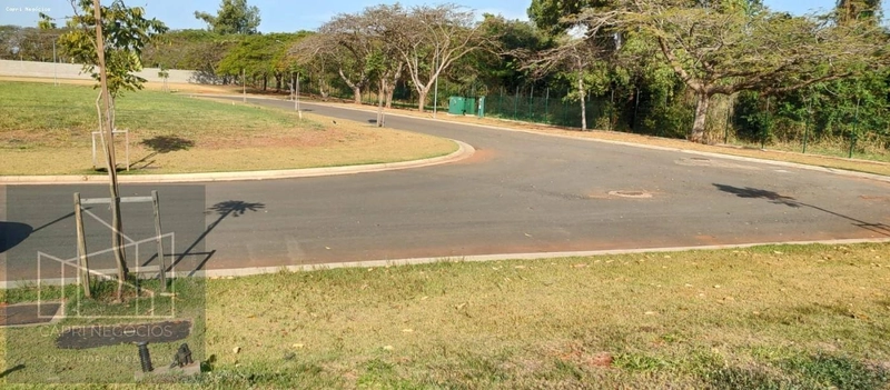 Terreno em Condomínio para Venda em Jaguariúna / SP no bairro Zona Rural: 3ª foto da galeria de imagens do imóvel