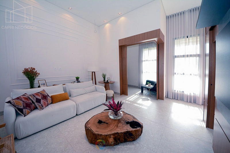 Belo Sobrado em condominio com rápido acessoa a comercios e centro: 6ª foto da galeria de imagens do imóvel