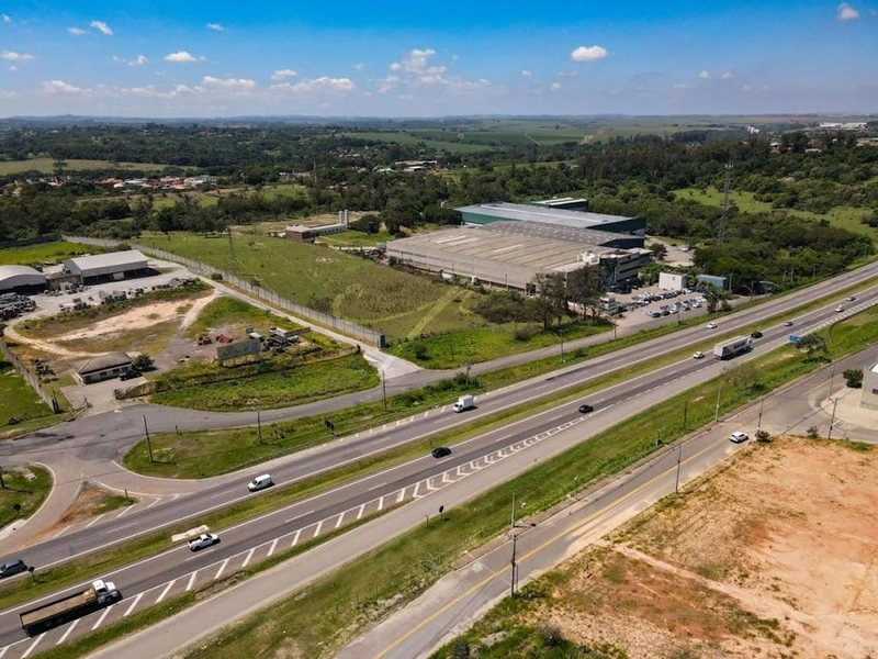 Área Comercial para Venda em Indaiatuba / SP no bairro Itaici: 1ª foto da galeria de imagens do imóvel