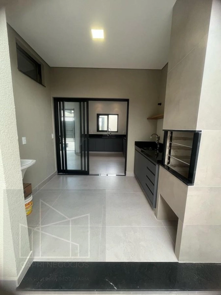 Casa para Venda em Indaiatuba / SP no bairro Jardim Bom Sucesso: 1ª foto da galeria de imagens do imóvel