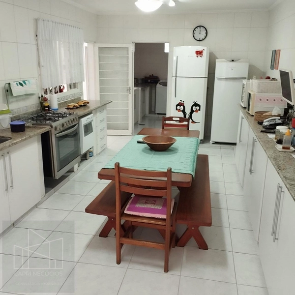 Casa para Venda em Valinhos / SP no bairro Vila São José: 7ª foto da galeria de imagens do imóvel