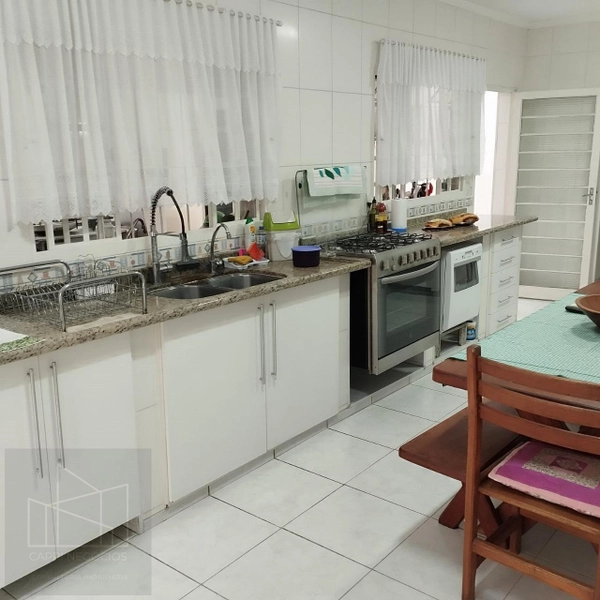 Casa para Venda em Valinhos / SP no bairro Vila São José: 8ª foto da galeria de imagens do imóvel