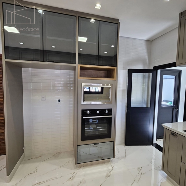 Casa térrea com 4 suítes no Cond Dona Lucilla em Indaiatuba SP: 10ª foto da galeria de imagens do imóvel