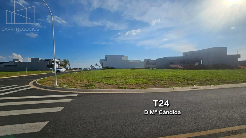 Lote de esquina a venda - Cond Dona Maria Cândida Indaiatuba SP: 2ª foto da galeria de imagens do imóvel