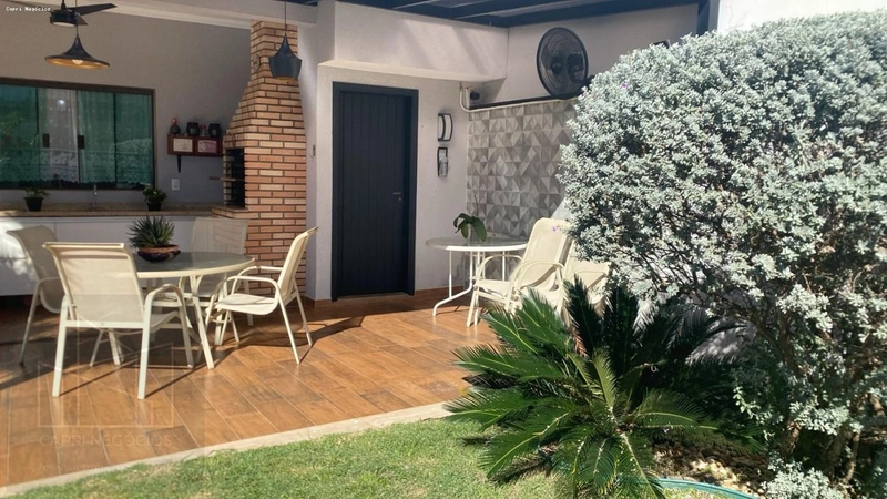 Casa para Venda em Indaiatuba / SP no bairro Jardim Esplanada: 3ª foto da galeria de imagens do imóvel