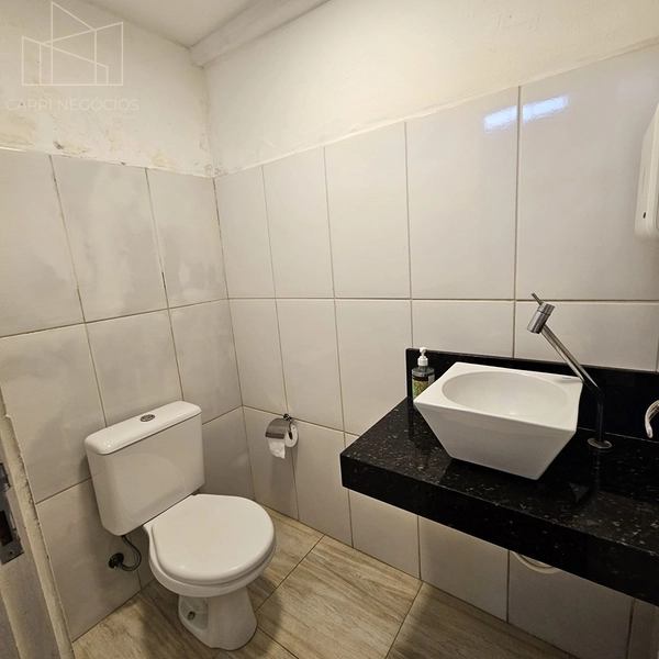 Salão comercial com 350m² na esquina do Pesão Bar em Indaiatuba: 12ª foto da galeria de imagens do imóvel