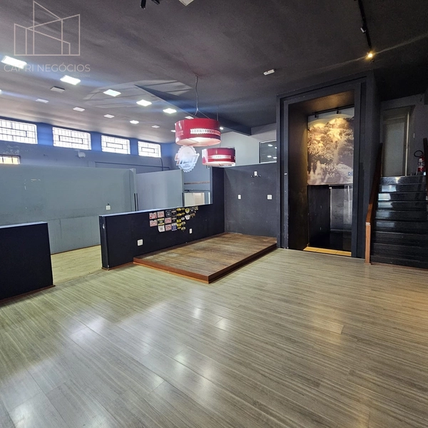 Salão comercial com 350m² na esquina do Pesão Bar em Indaiatuba: 7ª foto da galeria de imagens do imóvel