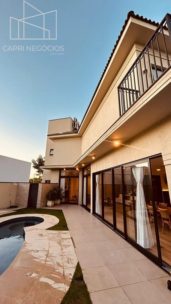 Casa em estilo Néoclássico no Cond Piemonte em Indaiatuba: 5ª foto da galeria de imagens do imóvel