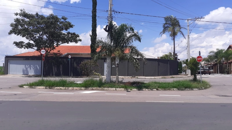 Casa para Venda em Indaiatuba / SP no bairro Jardim Regina: 1ª foto da galeria de imagens do imóvel
