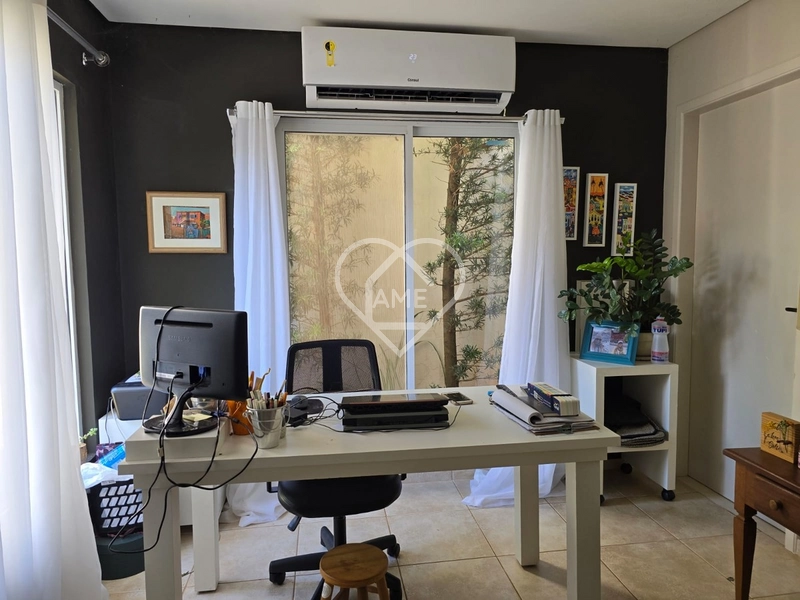 Charmosa Casa Térrea em Condomínio Fechado – Condomínio Serenologia: 3ª foto da galeria de imagens do imóvel