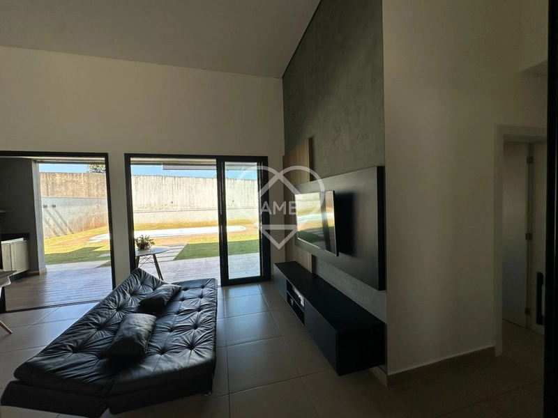 Casa à Venda no Condomínio Villa Conscientia: 2ª foto da galeria de imagens do imóvel