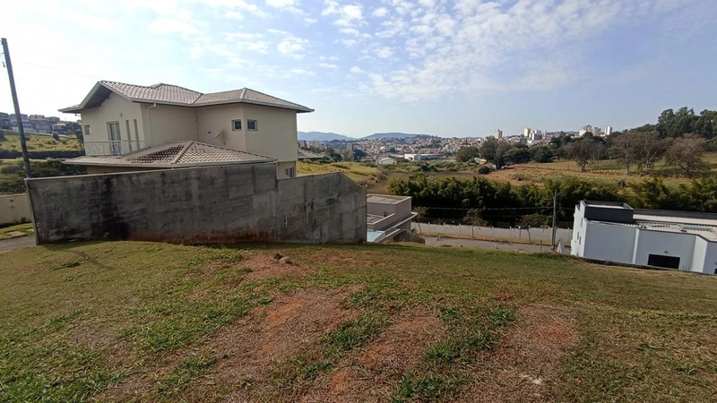 Terreno à Venda no Condomínio Villa Real – Bragança Paulista/SP: 2ª foto da galeria de imagens do imóvel