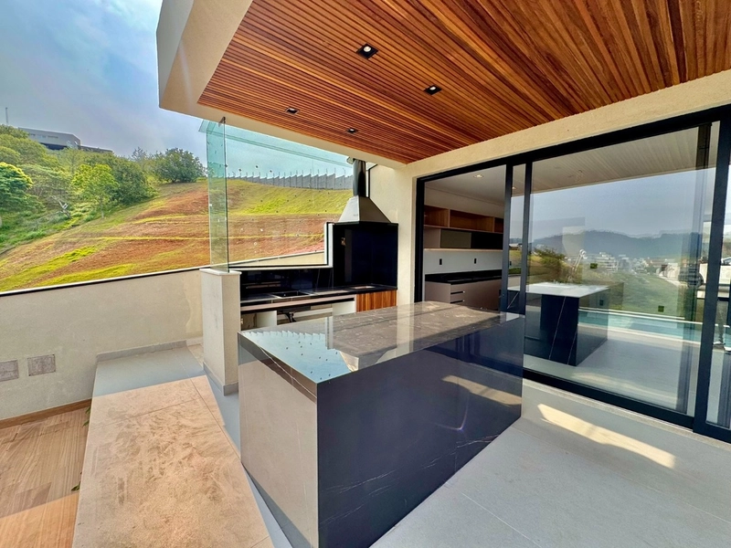 CASA NOVA, 4 SUÍTES ALTO PADRÃO, CONDOMÍNIO VALE DAS ÁGUAS: 5ª foto da galeria de imagens do imóvel