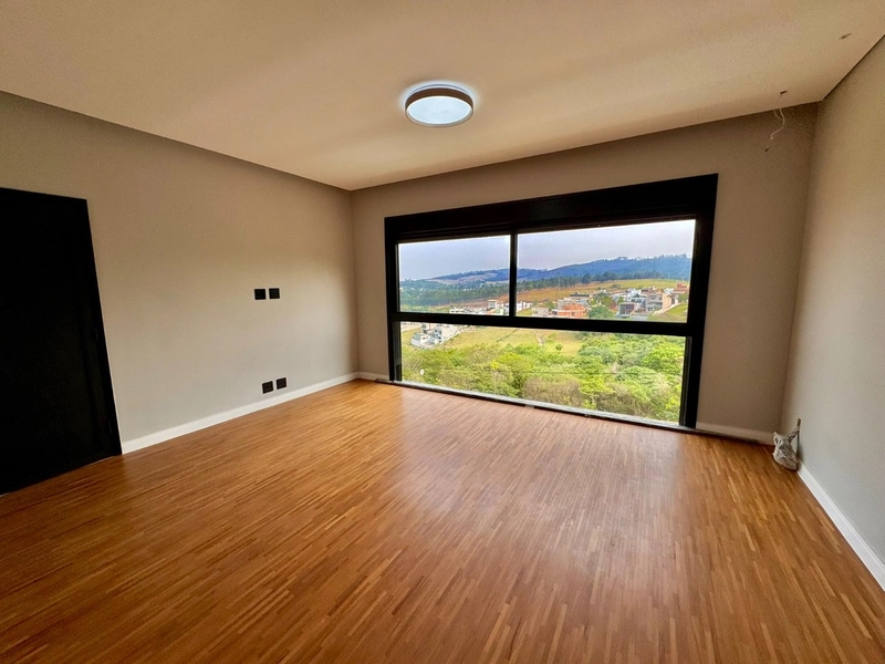 CASA NOVA, 4 SUÍTES ALTO PADRÃO, CONDOMÍNIO VALE DAS ÁGUAS: 13ª foto da galeria de imagens do imóvel