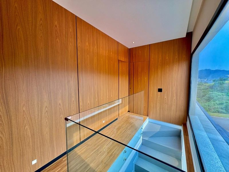CASA NOVA, 4 SUÍTES ALTO PADRÃO, CONDOMÍNIO VALE DAS ÁGUAS: 7ª foto da galeria de imagens do imóvel