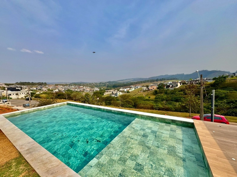 CASA NOVA, 4 SUÍTES ALTO PADRÃO, CONDOMÍNIO VALE DAS ÁGUAS: 2ª foto da galeria de imagens do imóvel