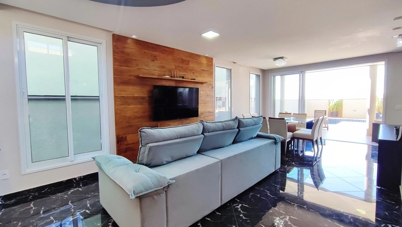 Casa pronta para morar com uma ampla área gourmet super iluminada. ✅: 4ª foto da galeria de imagens do imóvel