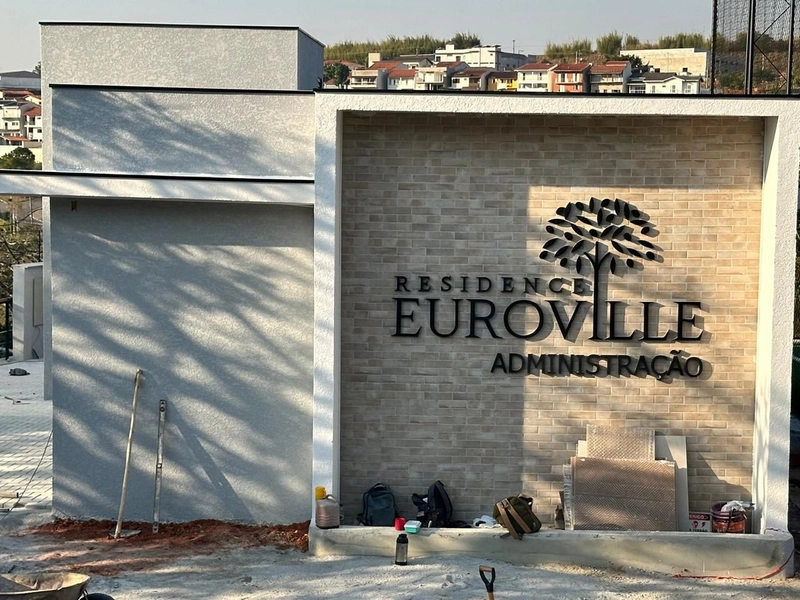 Terreno Euroville 1, com 743m2, plano e na parte alta do condominio.: 8ª foto da galeria de imagens do imóvel