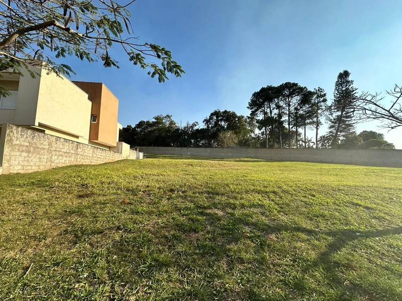 Terreno Euroville 1, com 743m2, plano e na parte alta do condominio.: 1ª foto da galeria de imagens do imóvel