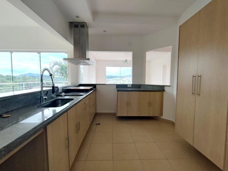 Casa em Condomínio para Venda em Bragança Paulista / SP no bairro Santa Helena I: 8ª foto da galeria de imagens do imóvel