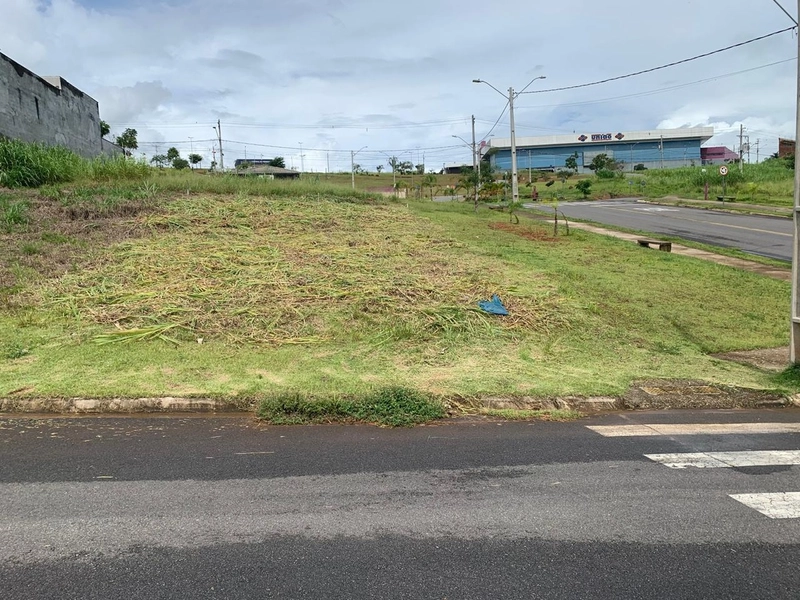 Lote no Jardim Bonança: 1ª foto da galeria de imagens do imóvel
