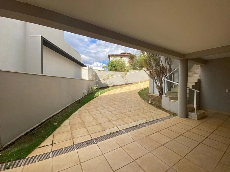 Incrível casa com piscina com raia de 19 mts com borda infinita: 7ª foto da galeria de imagens do imóvel