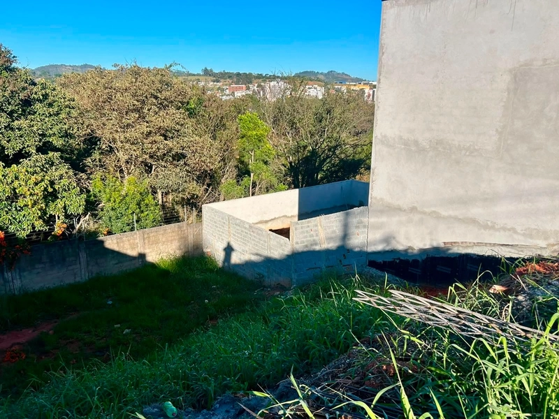 Terreno à venda – Condomínio Parque Imperador – Bragança Paulista/SP: 1ª foto da galeria de imagens do imóvel