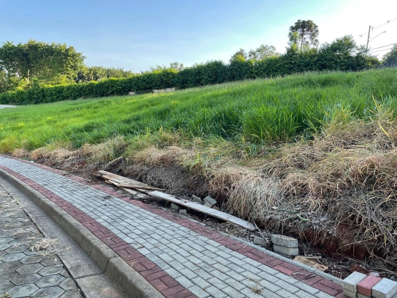 Terreno para Venda em Bragança Paulista / SP no bairro SPAZIO DESING: 3ª foto da galeria de imagens do imóvel