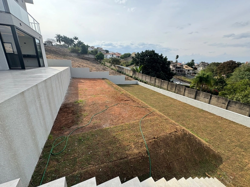 Casa nova recém construída no condomínio Spazio design: 6ª foto da galeria de imagens do imóvel