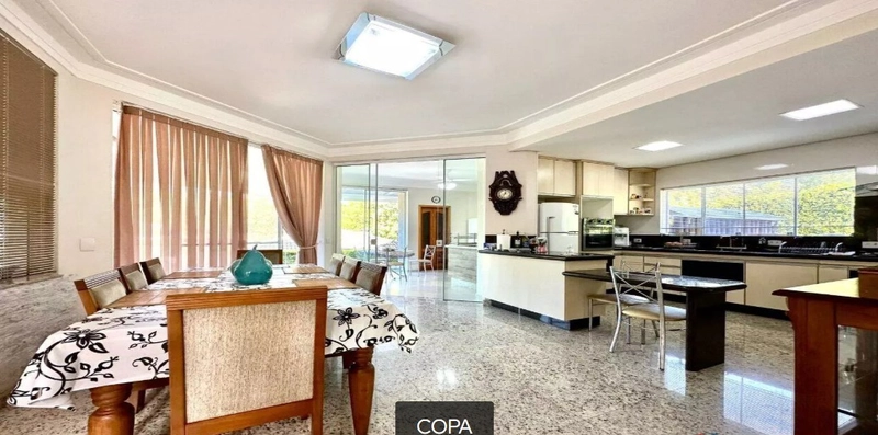 Casa com fundos para área verde e lago no Jardim das Palmeiras.: 9ª foto da galeria de imagens do imóvel