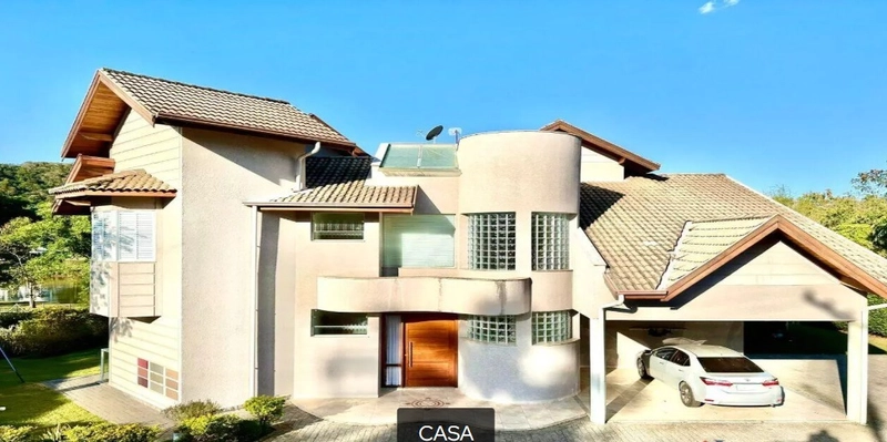 Casa com fundos para área verde e lago no Jardim das Palmeiras.: 2ª foto da galeria de imagens do imóvel
