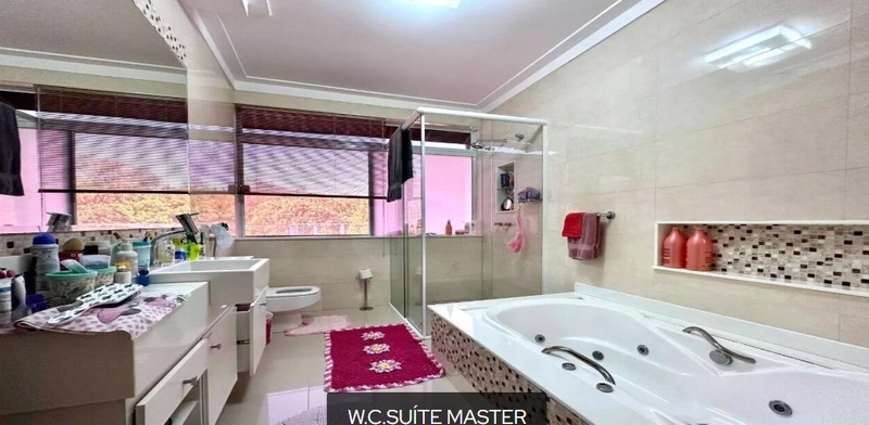 Casa com fundos para área verde e lago no Jardim das Palmeiras.: 18ª foto da galeria de imagens do imóvel