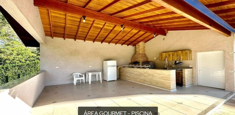 Casa com fundos para área verde e lago no Jardim das Palmeiras.: 5ª foto da galeria de imagens do imóvel
