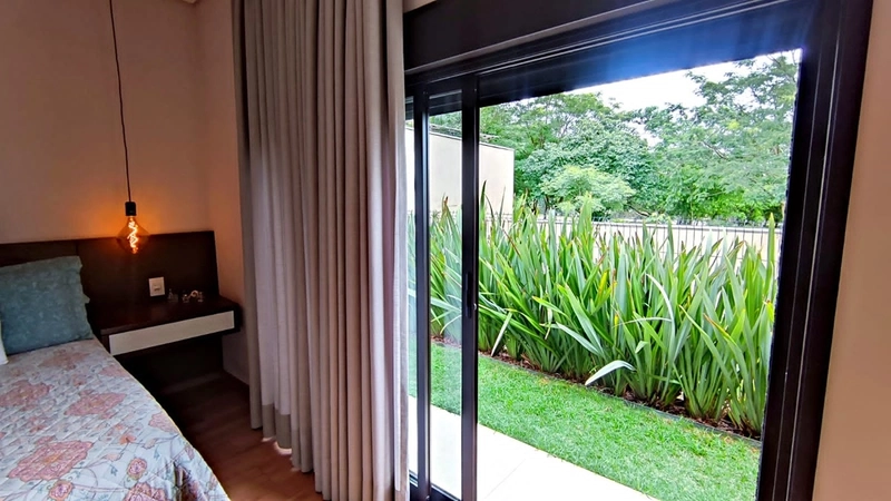 CASA TÉRREA DE ALTO PADRÃO NO TERRAS DE SANTA CRUZ | 3 DORMITÓRIOS, SENDO 2 SUÍTES E ÁREA GOURMET: 8ª foto da galeria de imagens do imóvel