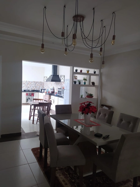 Linda casa no Condomínio portal da serra: 7ª foto da galeria de imagens do imóvel