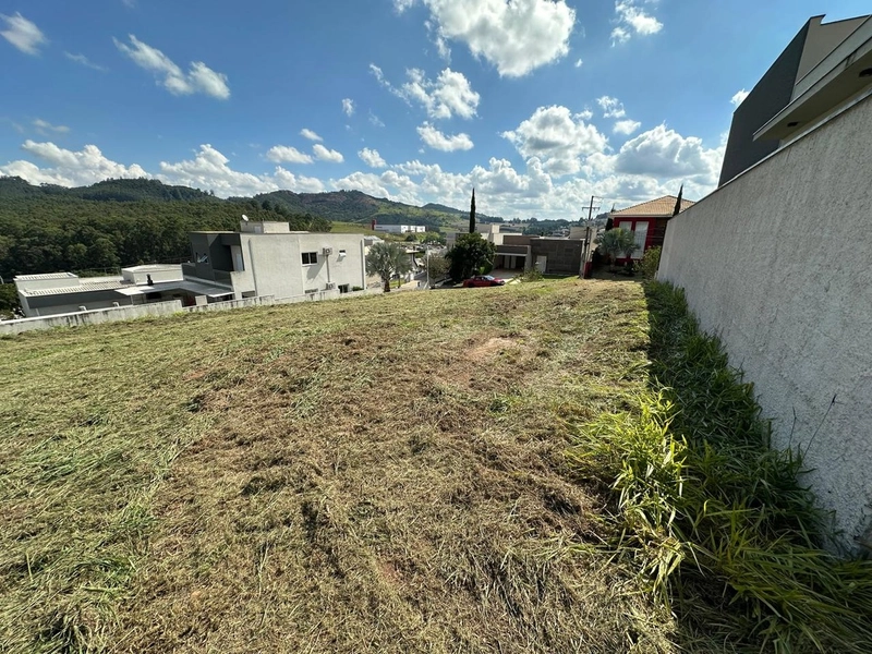 Terreno no Vale das Águas: 2ª foto da galeria de imagens do imóvel