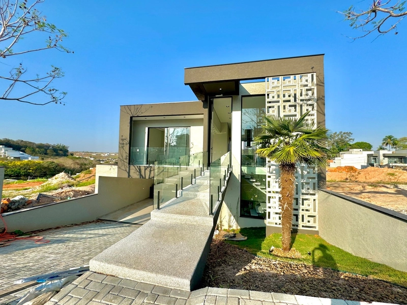 Casa moderna e ampla no Euroville II: 1ª foto da galeria de imagens do imóvel