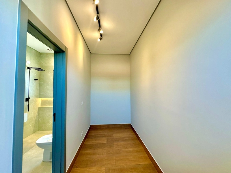 Casa moderna e ampla no Euroville II: 10ª foto da galeria de imagens do imóvel