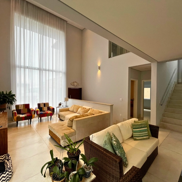 Luxo e Conforto: Casa à Venda no Condomínio Campos do Conde: 3ª foto da galeria de imagens do imóvel
