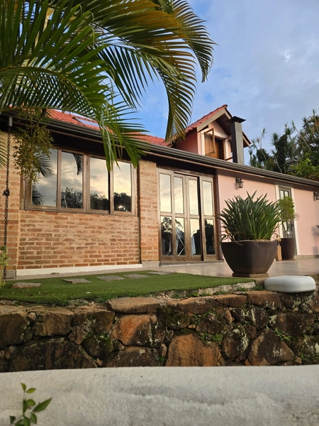 Casa com 3 suítes Colinas de S. Francisco: 3ª foto da galeria de imagens do imóvel