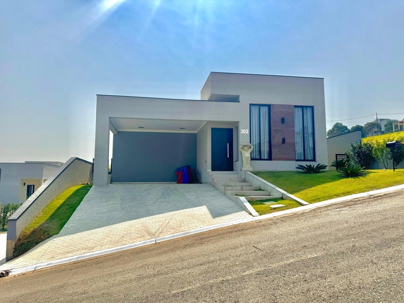 Linda casa no Flamboyan, estilo chácara: 1ª foto da galeria de imagens do imóvel