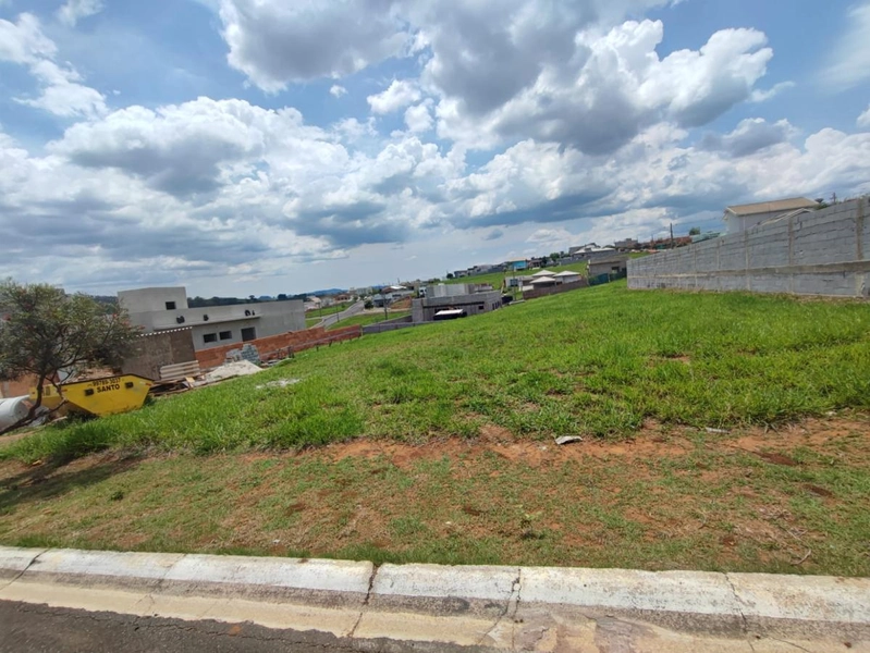 Terreno para Venda em Bragança Paulista / SP no bairro Flamboyant: 1ª foto da galeria de imagens do imóvel