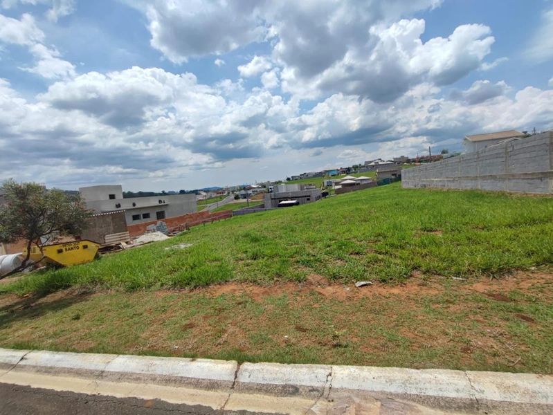 Terreno para Venda em Bragança Paulista / SP no bairro Flamboyant: 2ª foto da galeria de imagens do imóvel