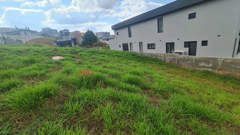 Terreno no condomínio Campos do Conde: 4ª foto da galeria de imagens do imóvel