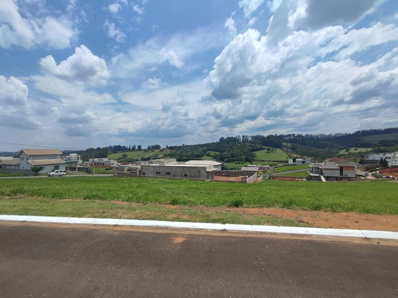 Terreno para Venda em Bragança Paulista / SP no bairro Flamboyant: 2ª foto da galeria de imagens do imóvel