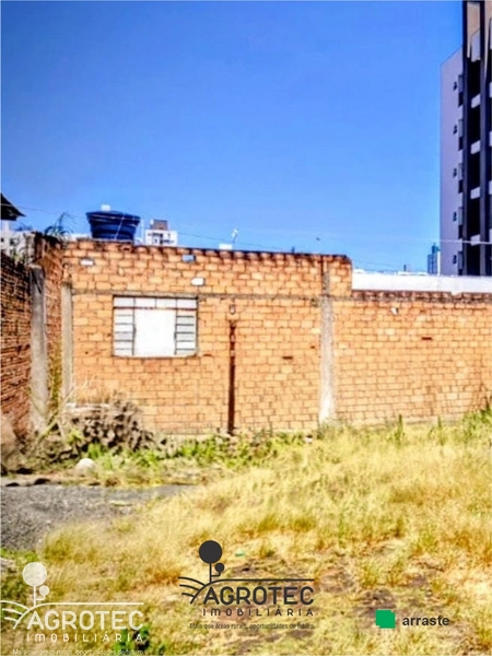 Terreno : 2ª foto da galeria de imagens do imóvel