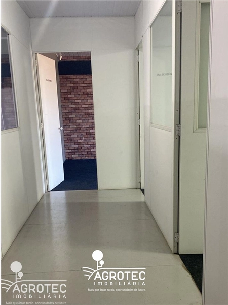 BARRACÃO COMERCIAL PARA LOCAÇÃO – BAIRRO UNIVERSITÁRIO!: 10ª foto da galeria de imagens do imóvel